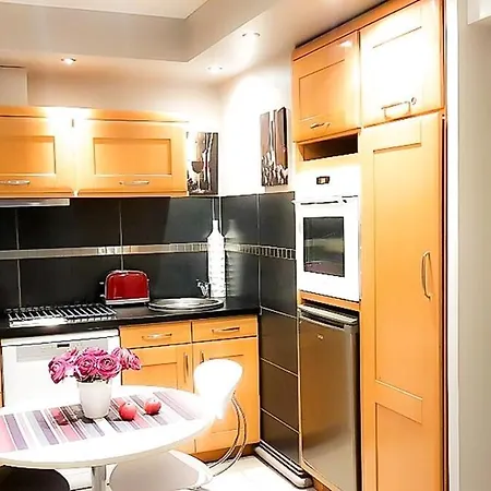 Cosy Proche Centre, Balcon, Parking Апартаменты