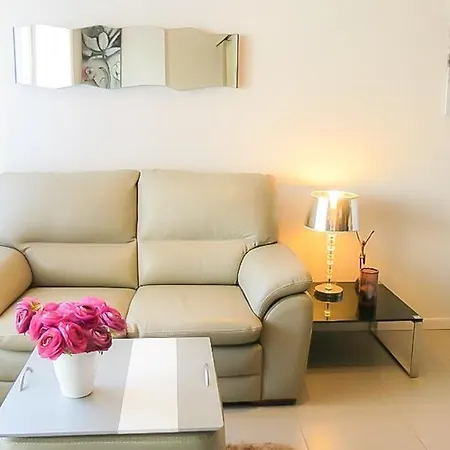 Cosy Proche Centre, Balcon, Parking Apartment *
